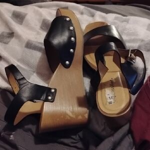 Easy Street Black and Tan Platform Heels